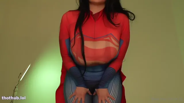 Momokun supergirl new kryptonite