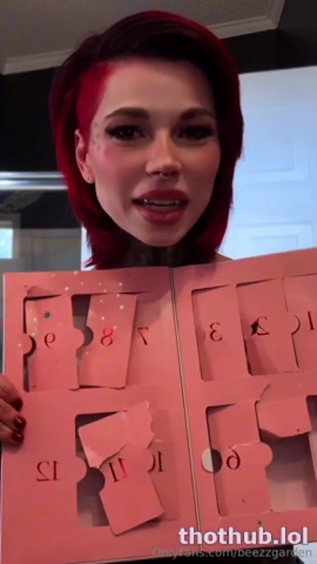 Beezzgarden Christmas lingerie 2