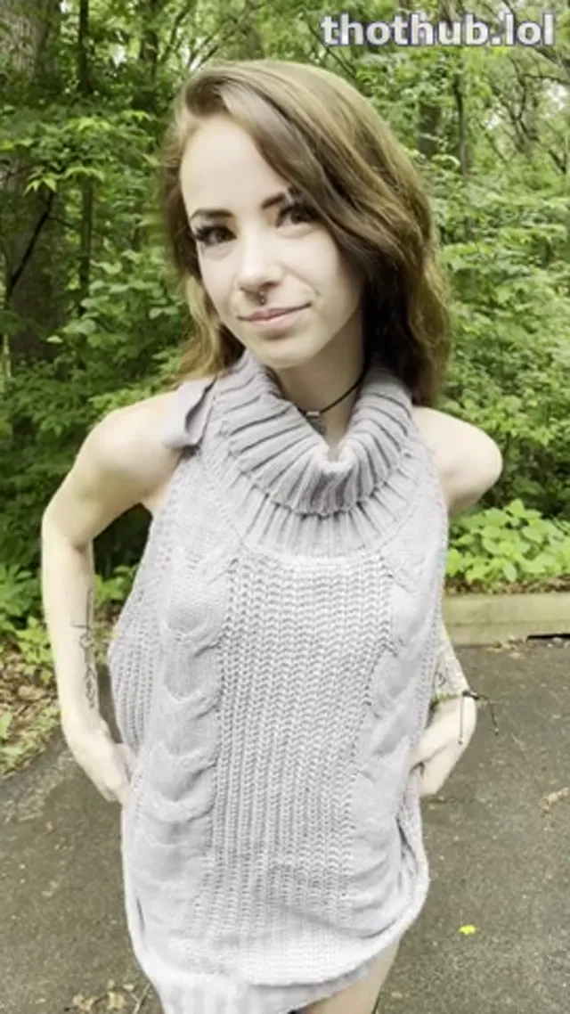 Rav3ndubstep – Sweater Dress Tease