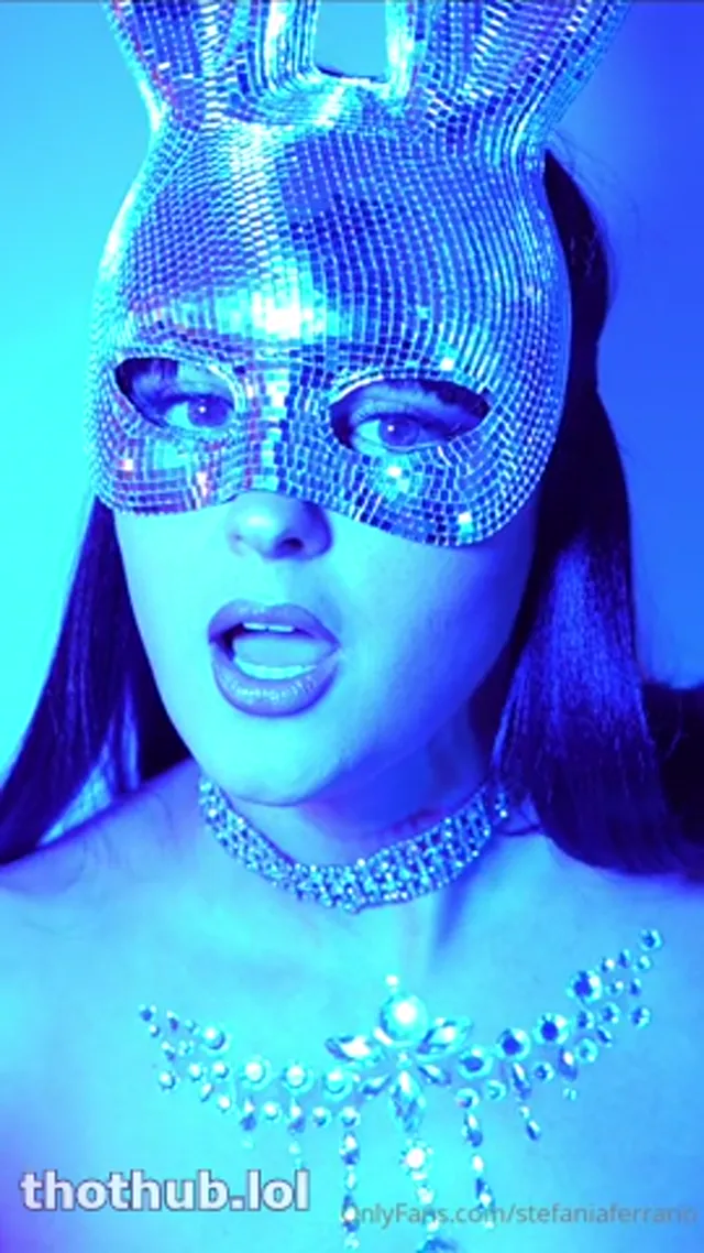 Stefania blue bunny