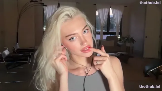 Ariesia ASMR – Religious girl ear eating and licking