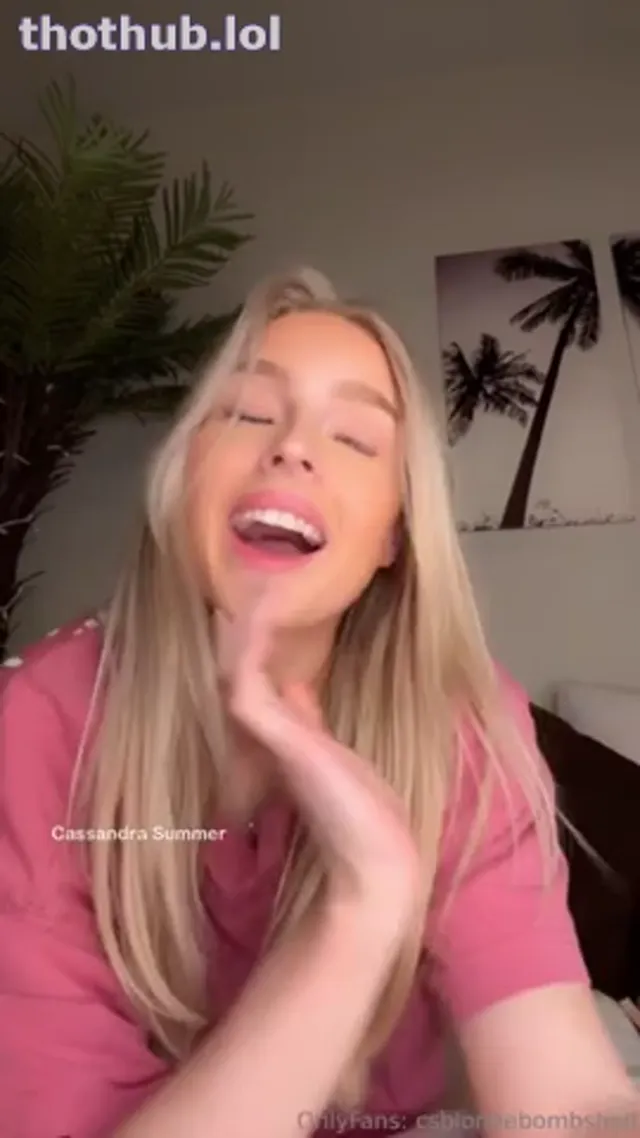 Cas Summer dildo masturbation onlyfans