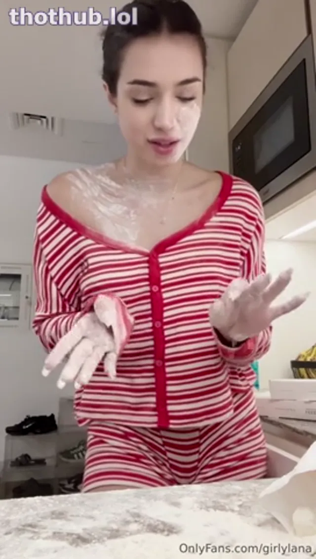 Girlylana strips and plays in shower
