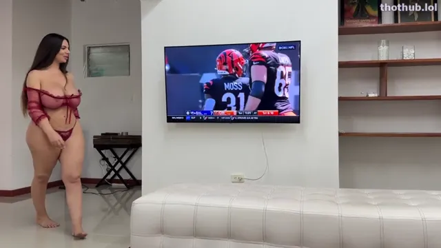 Raissa Bellini POV NFL GAME ONLYFANS