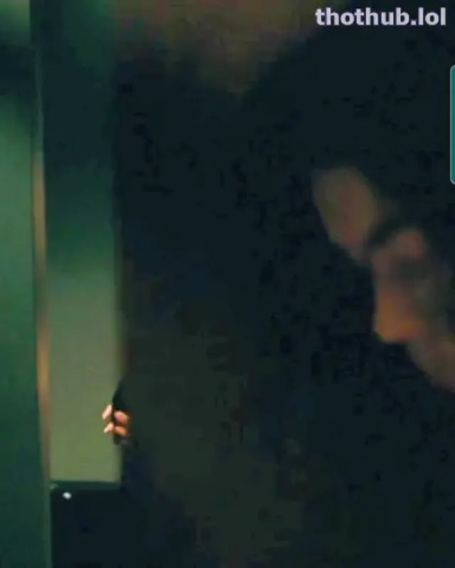 Emma Kotos in Euphoria S3E1 Naked