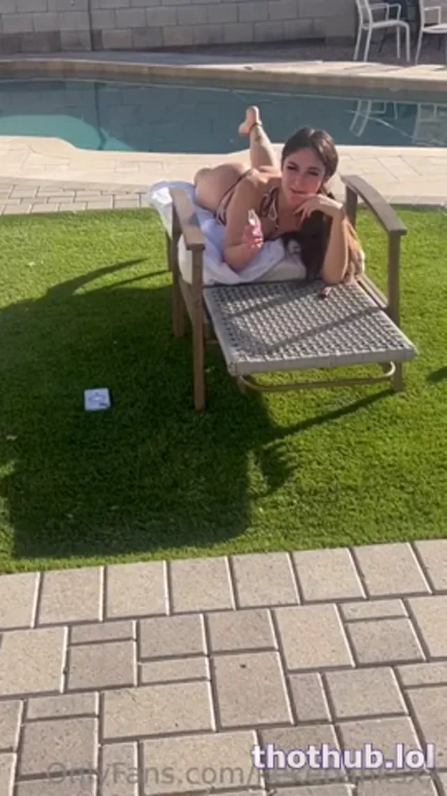 Keke Banks Gets Fucked Outdoors