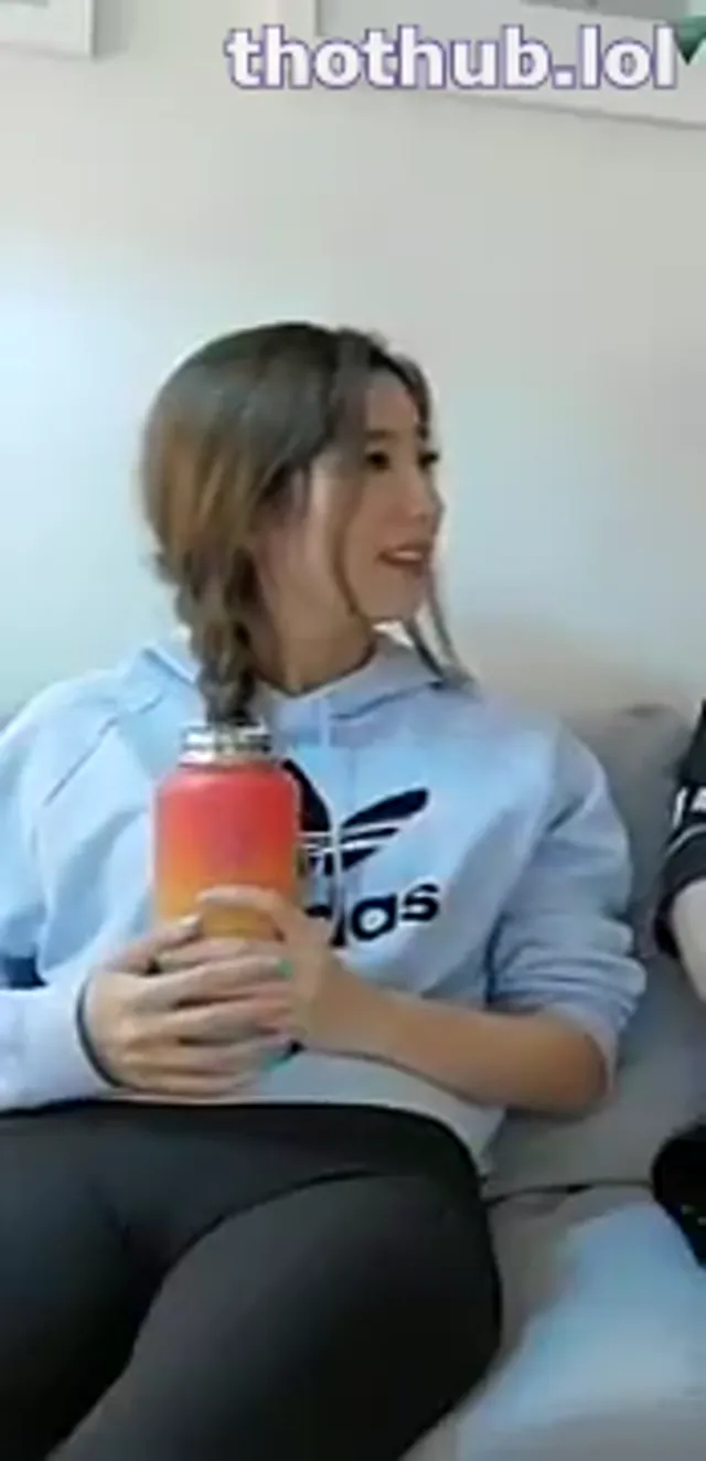 Fuslie Cameltoe 3