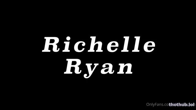 Richelle Ryan – Boss Bitch Bounces On His BWC