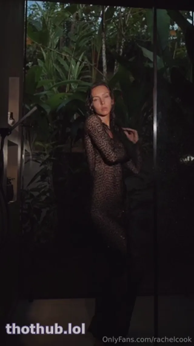 Rachel Cook shower striptease