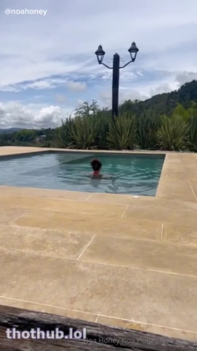 Noa Honey  Sextape Outdoor Poolside Fuck Video Leaked
