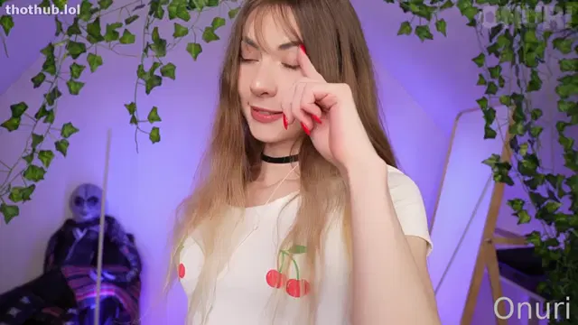 Onuri ASMR – Mouth Sounds & Wet Ear Licking and Eye Contact