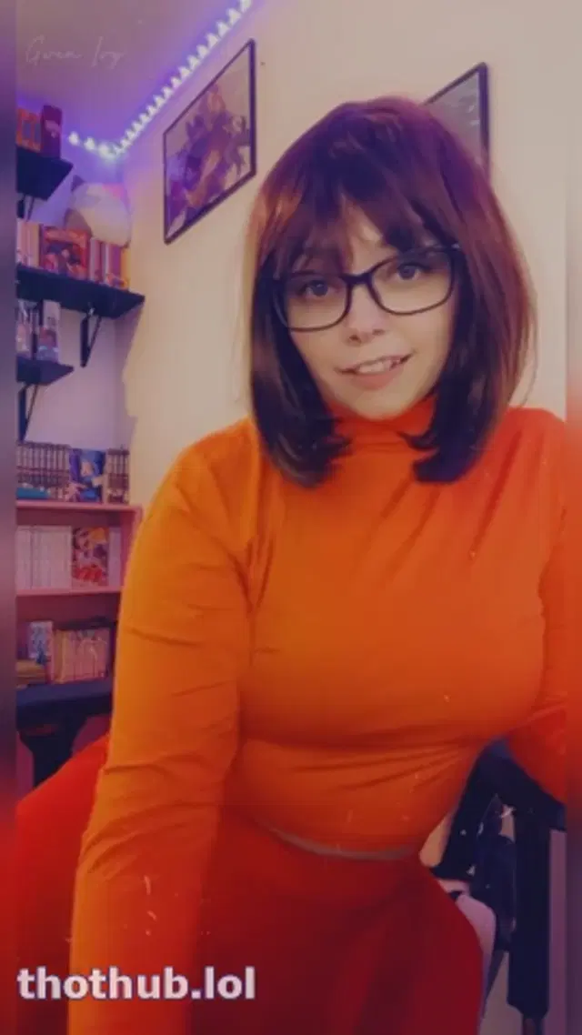 Gwentaii in Velma Gives You JOI