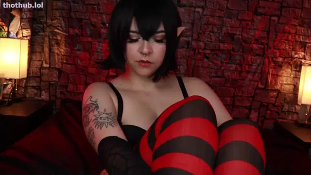 Mavis wants to suck you