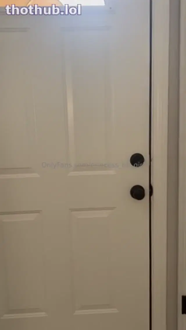 Princess_bb_girl delivery girl