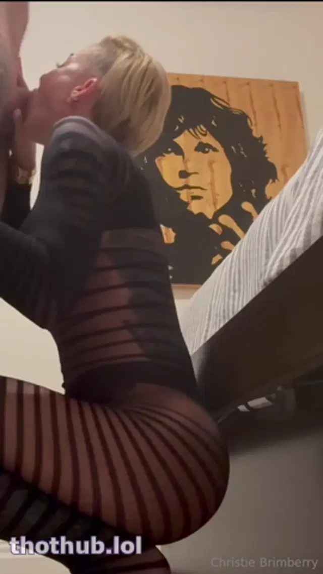 Christie Brimberry (Gas Monkey) – Black Crotchless Bodysuit Sex Tape