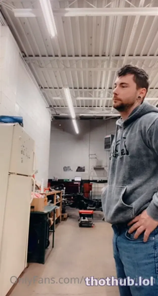 Kirsten PoV bg creampie fuck in workshop