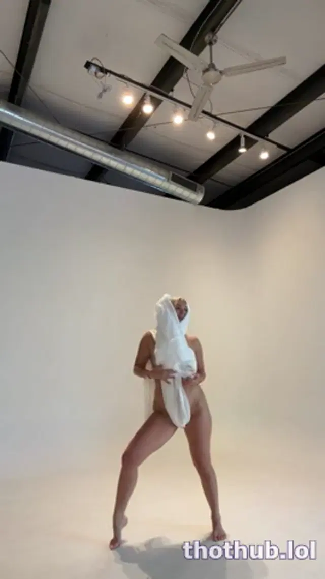Katie Sigmond NEW HOT Photoshoot