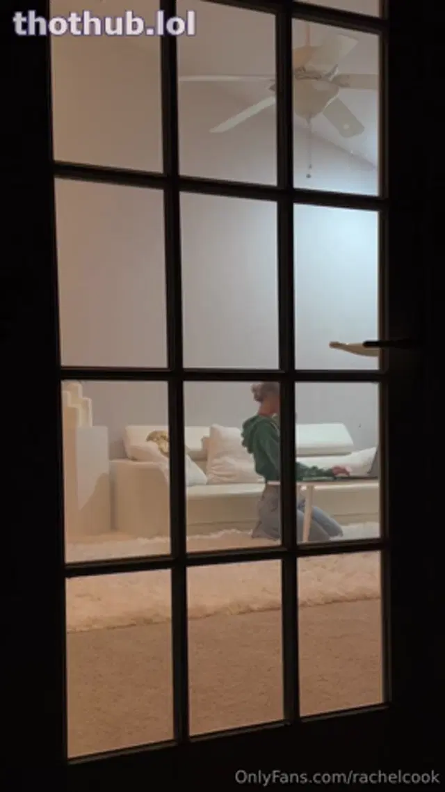 Rachel Cook spy on me