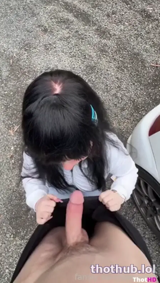 Lara Rose Blows And Gets Drilled Outdoors
