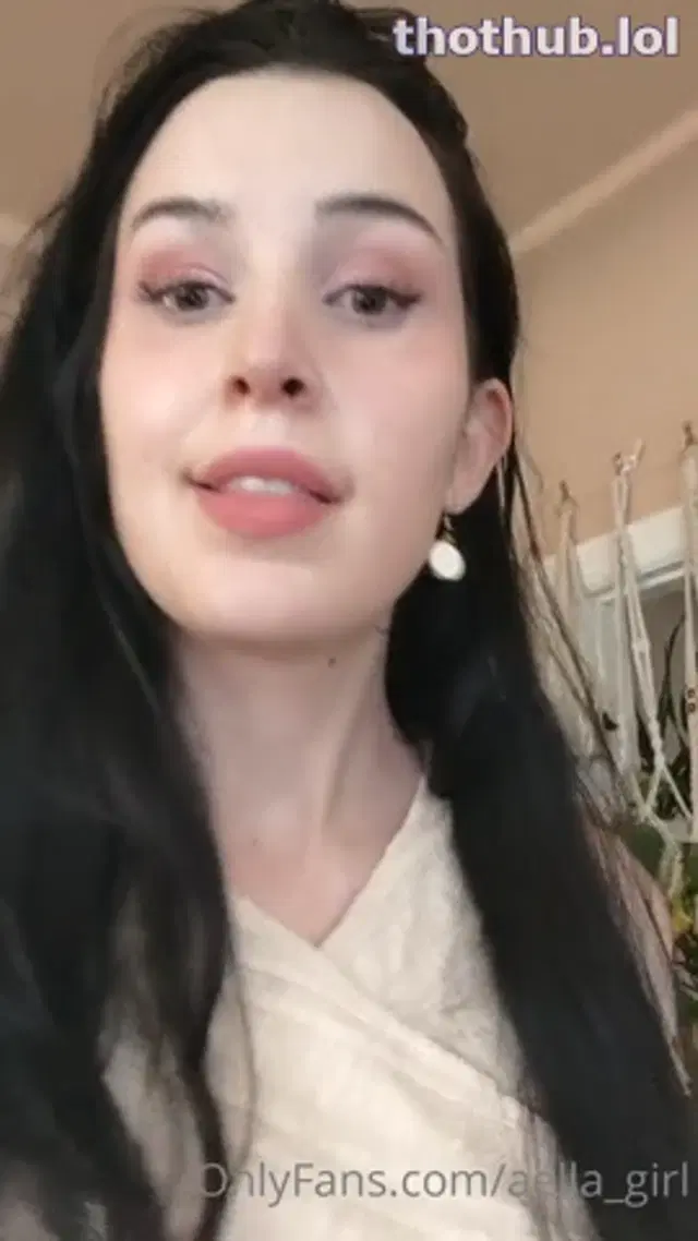 Aella_girl
