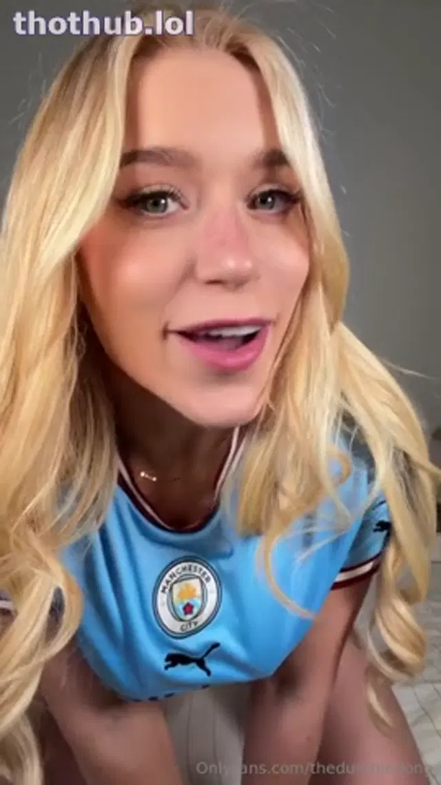 Elle Brooke Dildo