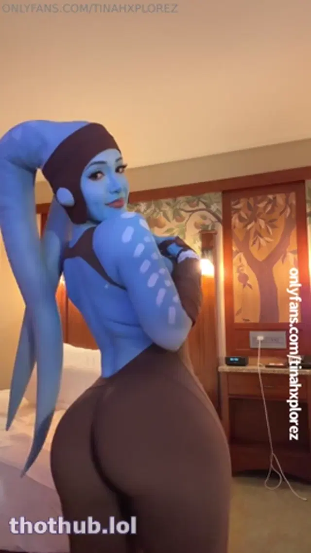 Minitinah twi’lek cosplay video