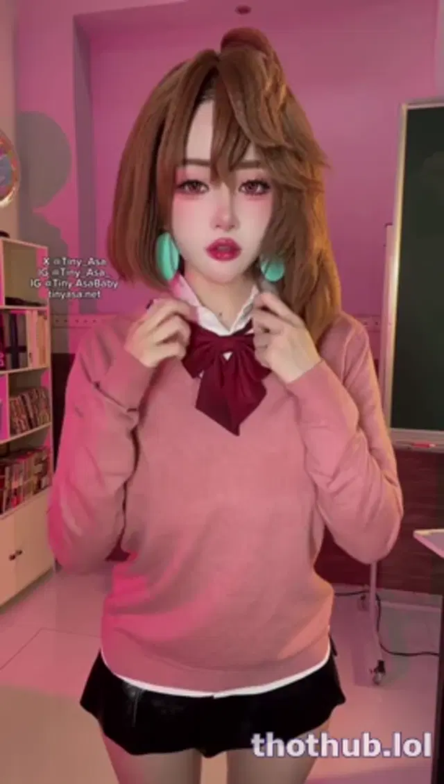 Tiny asa momo ayase