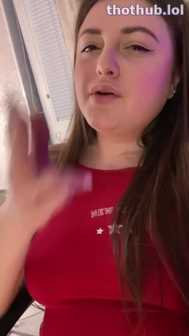 Alisa finger fucking