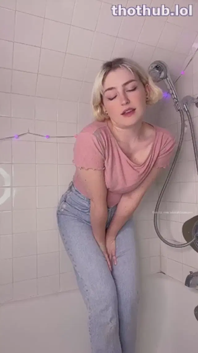 Adorable Amy
