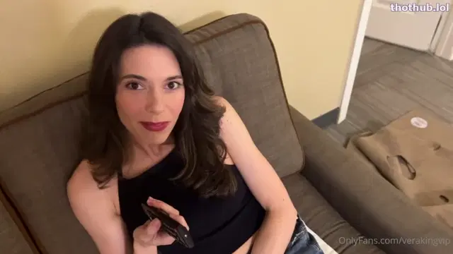 Vera King Tongue Tricks