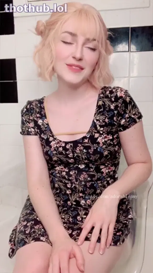 Adorable Amy