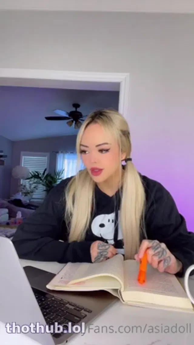 Asia Doll Fuck Machine