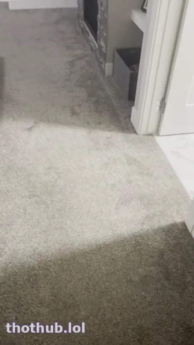 Roxy Delani Helping sister out