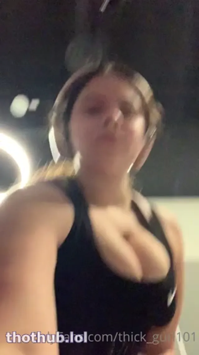 Thick_Gurl101
