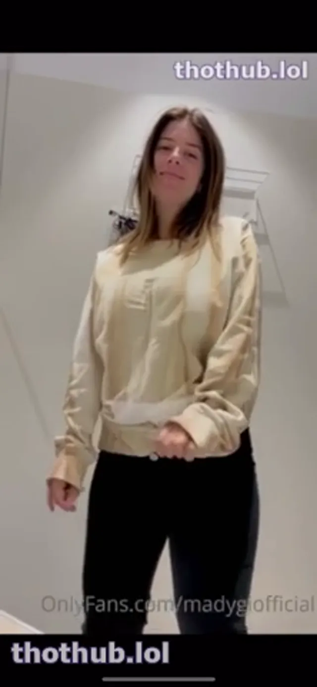 Maddygio changing room