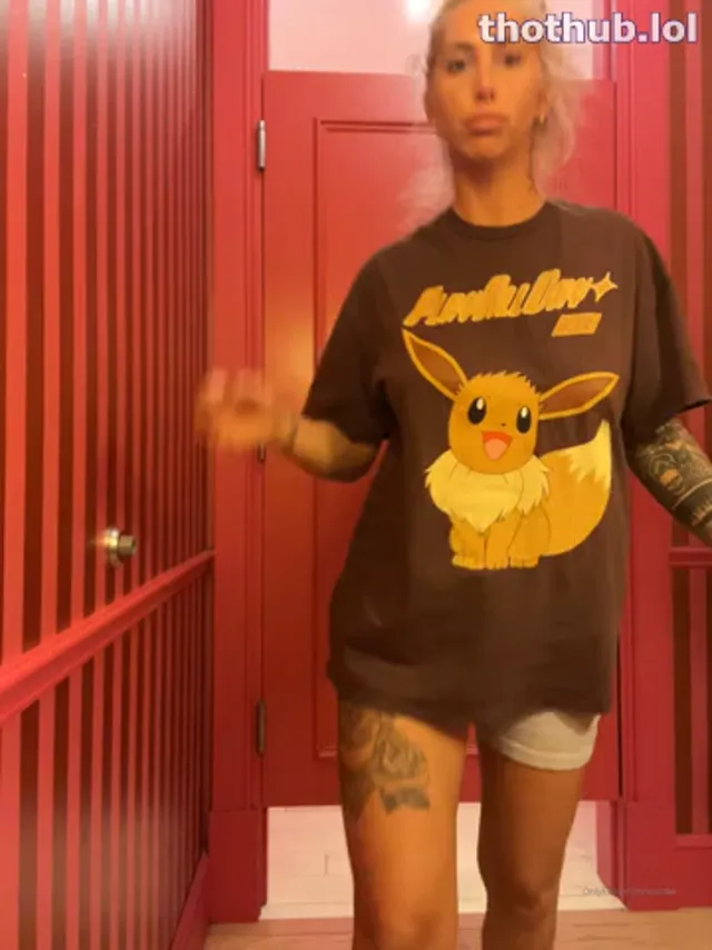 Nicole Drinkwater Lingerie Try-On