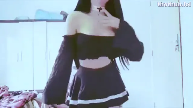 Letícia Shirakuki Cosplay de Freira