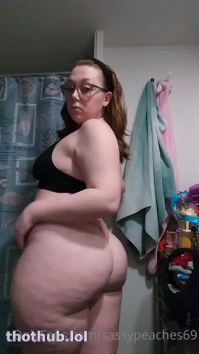 Sassypeaches69 ass shake