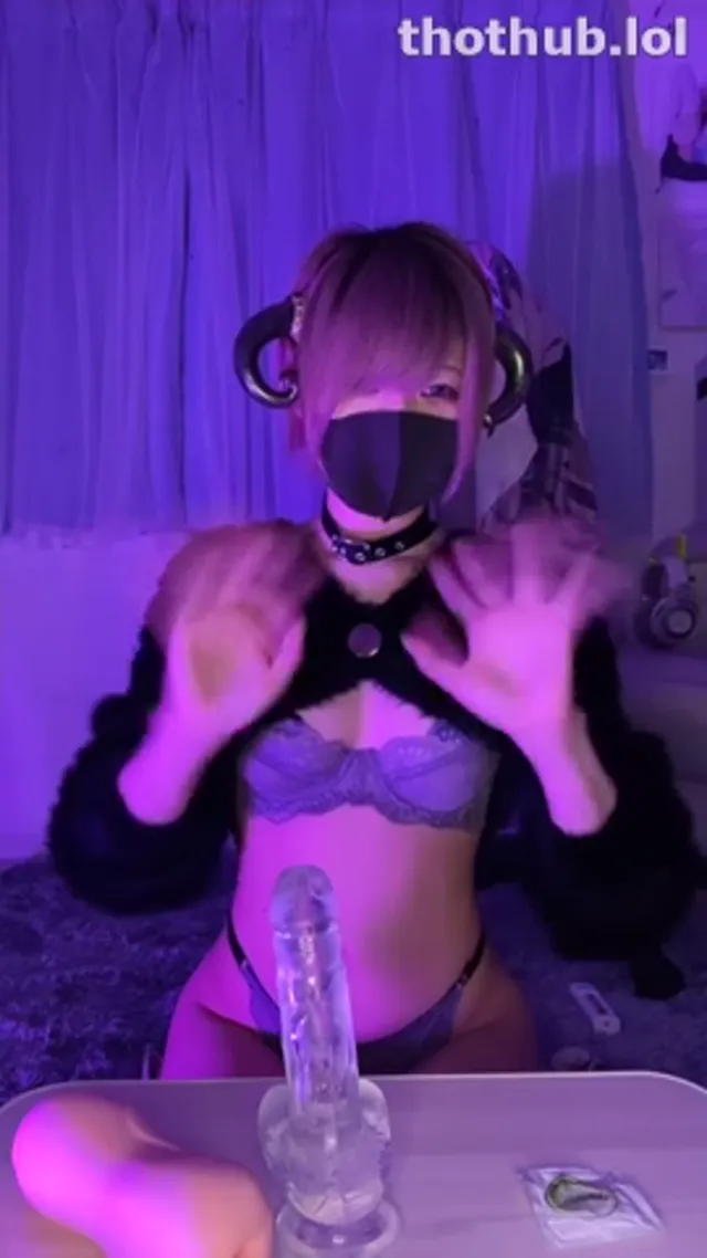 Otogi Shikimi Joi Handjob