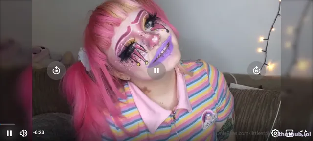 Littlest Pinkie Needs a Facial