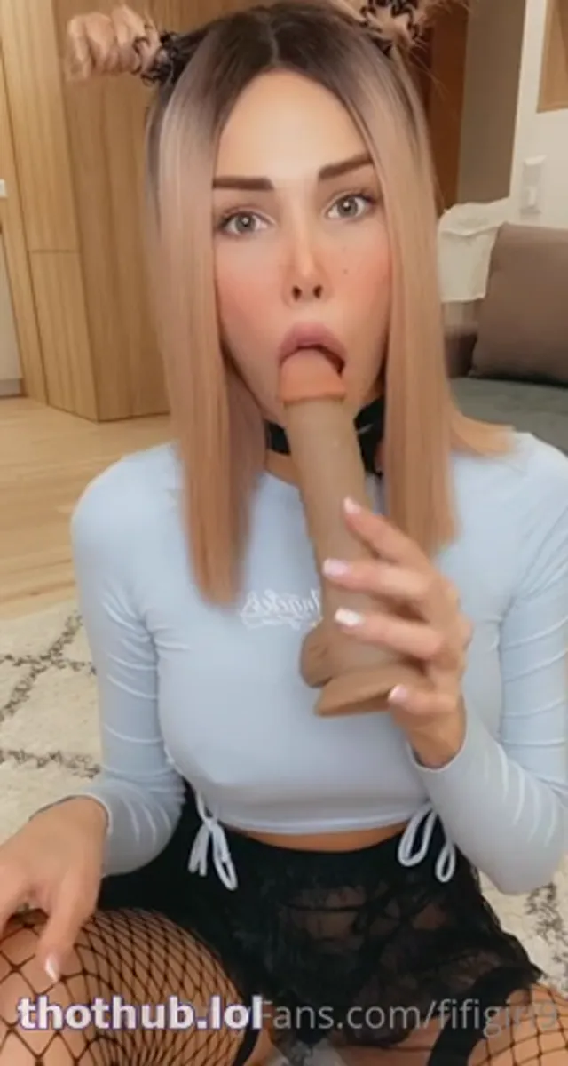 Fifigirl9 Creamy Dildo Play