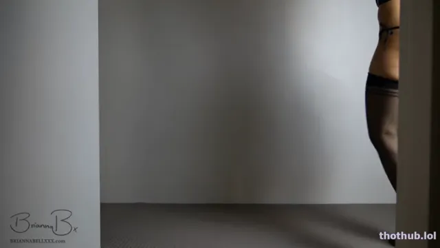 Brianna Bell Twerking