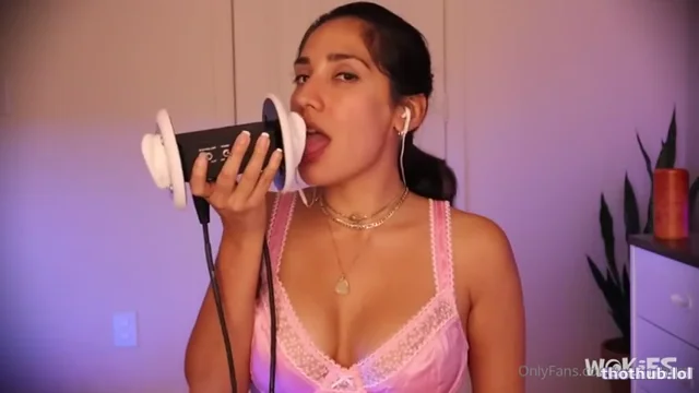 Wokies ASMR OF Topless Ear licking JOI