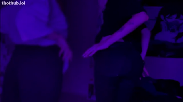 Sphtyx lesbian teasing