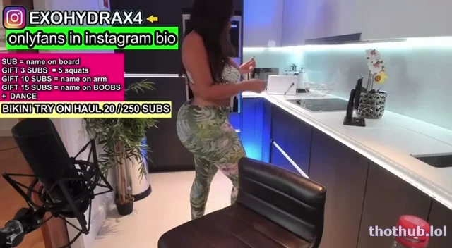 Exohydrax dancing live stream