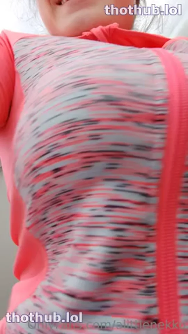 Alittlenekko Striptease
