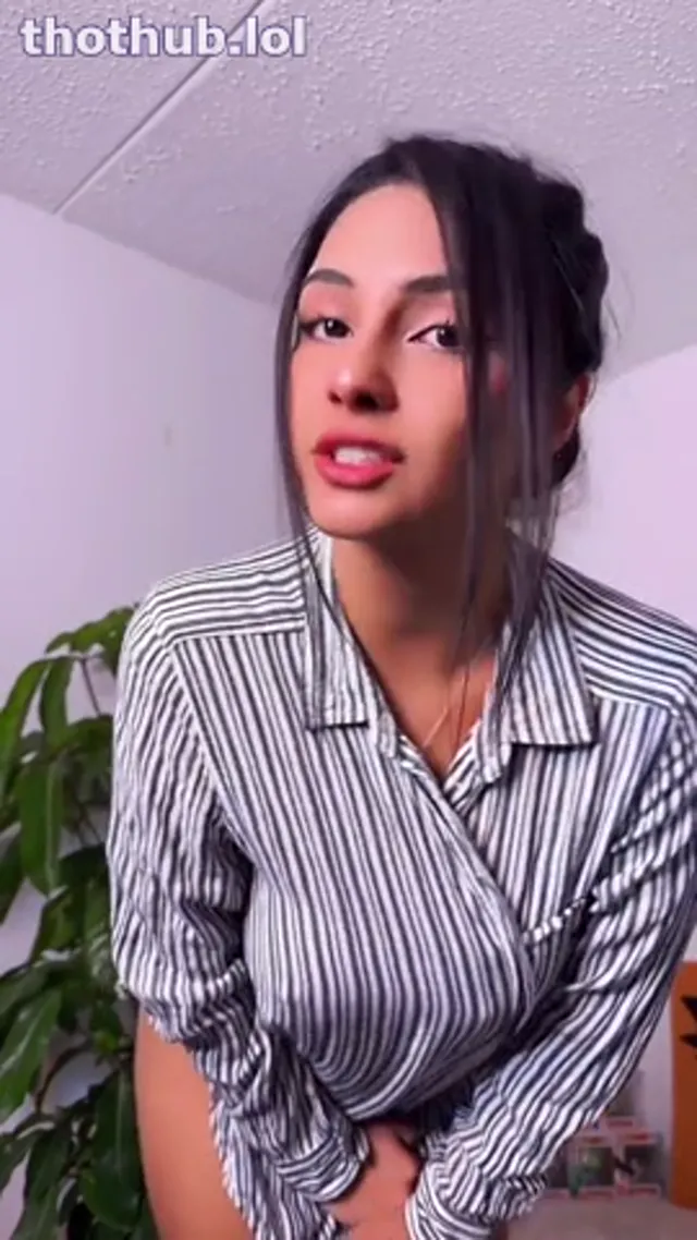 Cute TikTok Girl Striptease