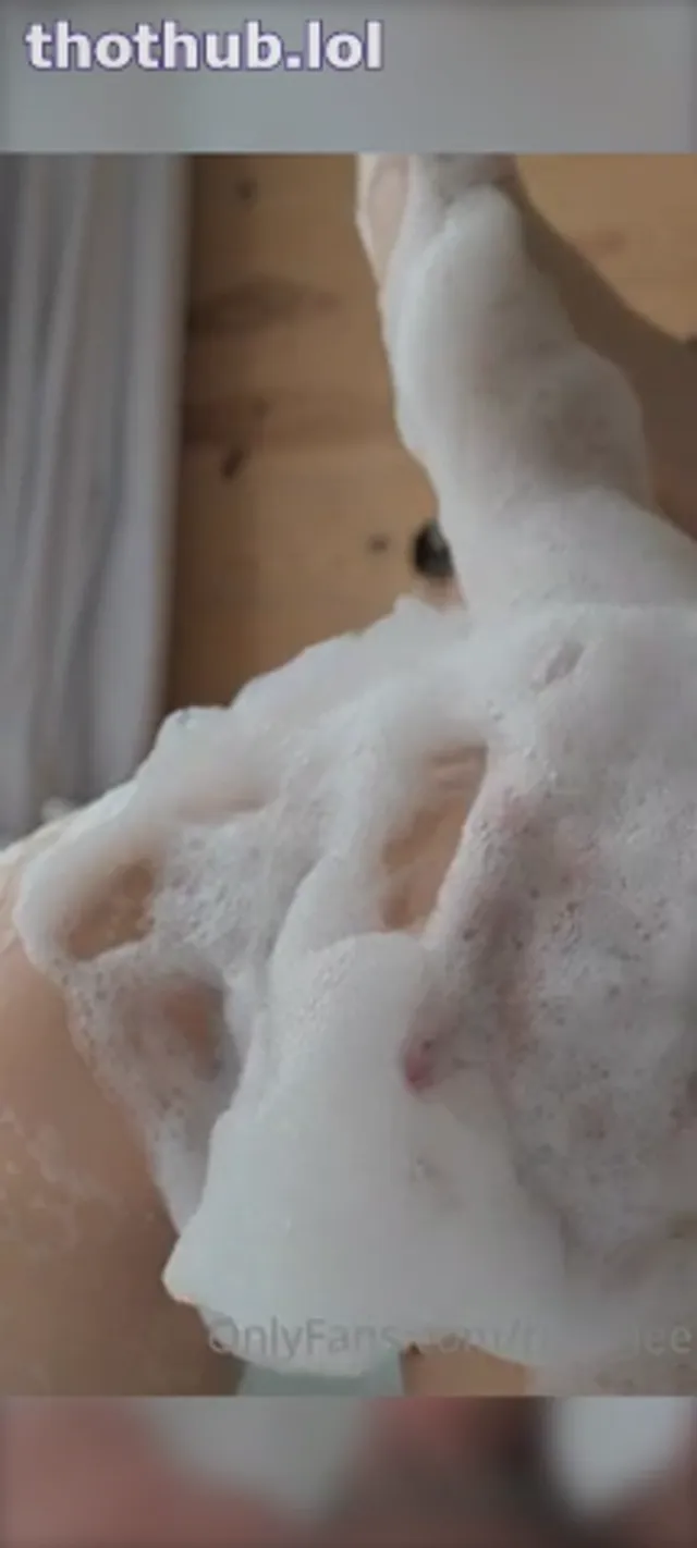 Ruth_Lee – Blowjob And Cumshot In The Hotel Jacuzzi