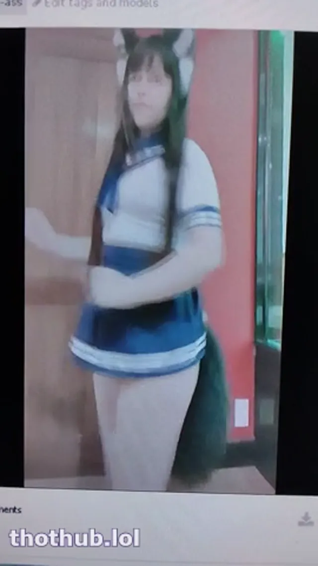 Hana Lily juguetona
