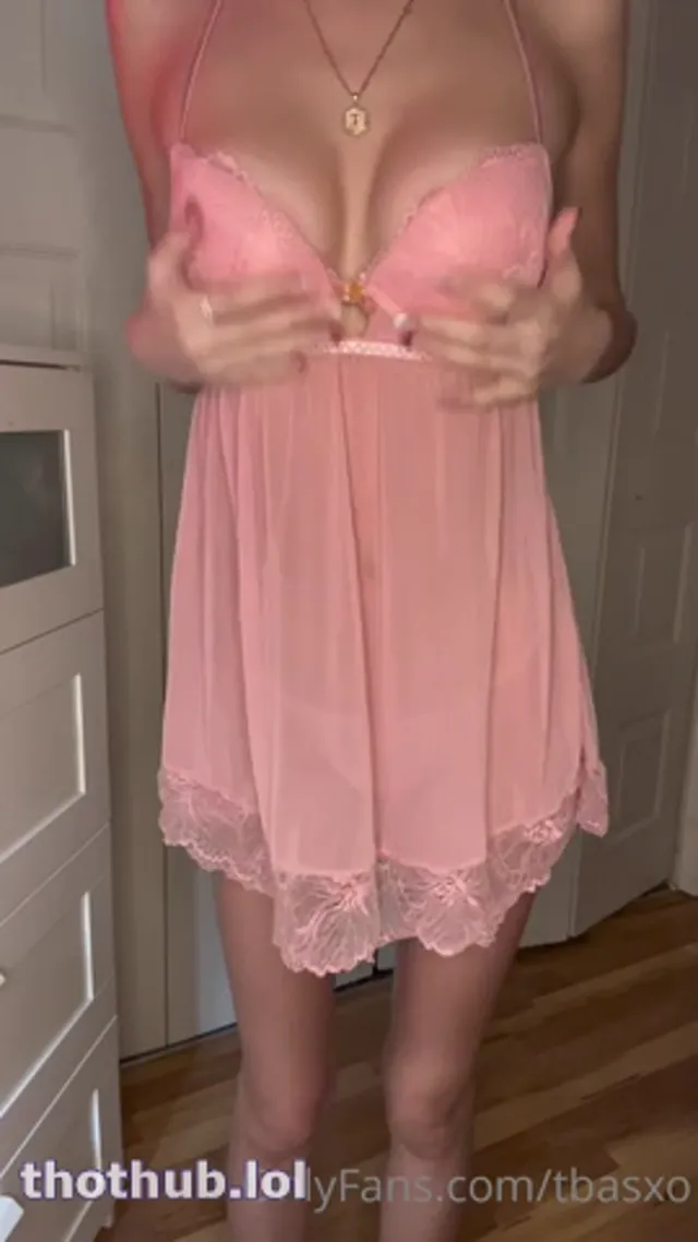 Tiana Basden aka tbasxo Juicy Pussy Masturbation